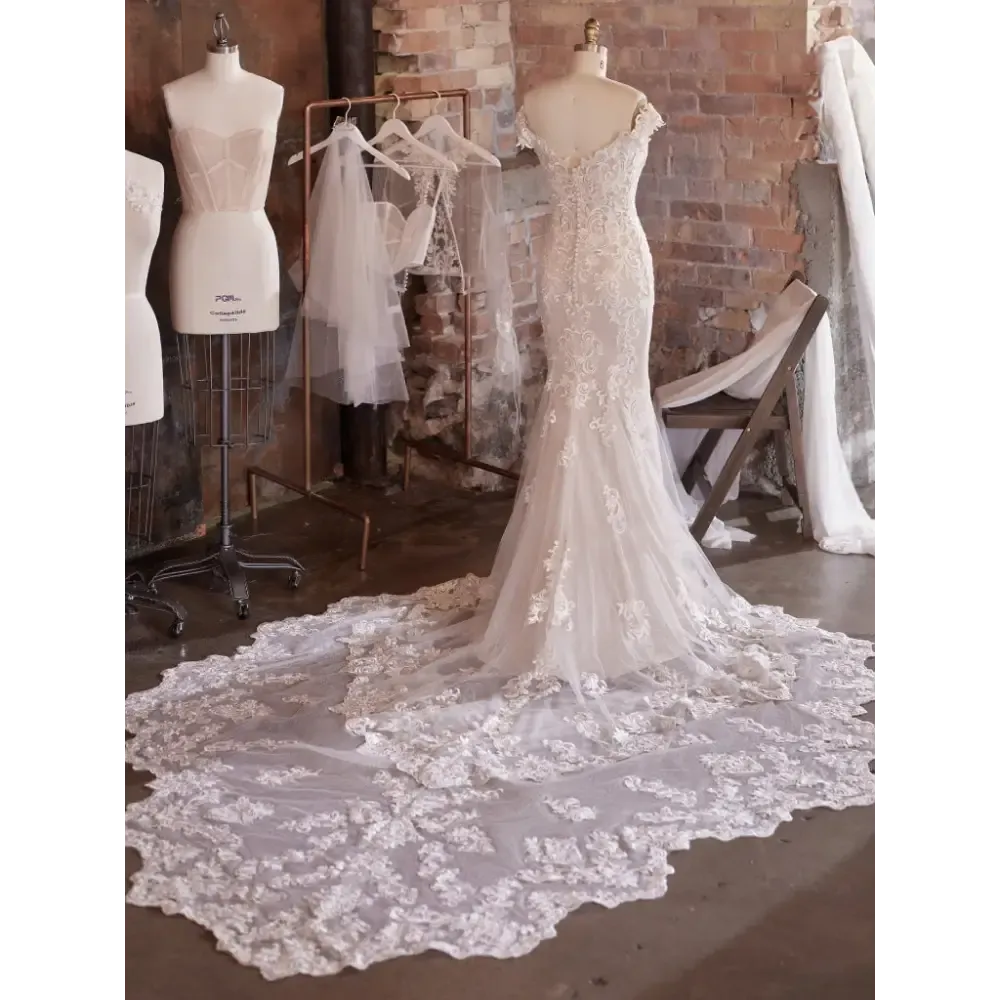 Maggie Sottero Edison Detachable Train Extension- Sparkle Tulle