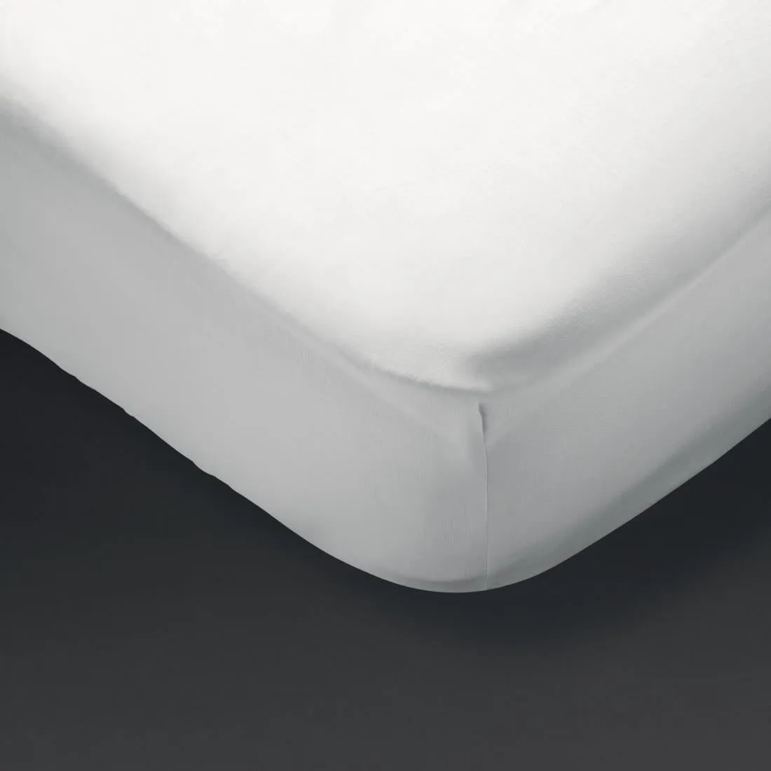 Mitre Essentials Pyramid Fitted Sheet White Double - GT823