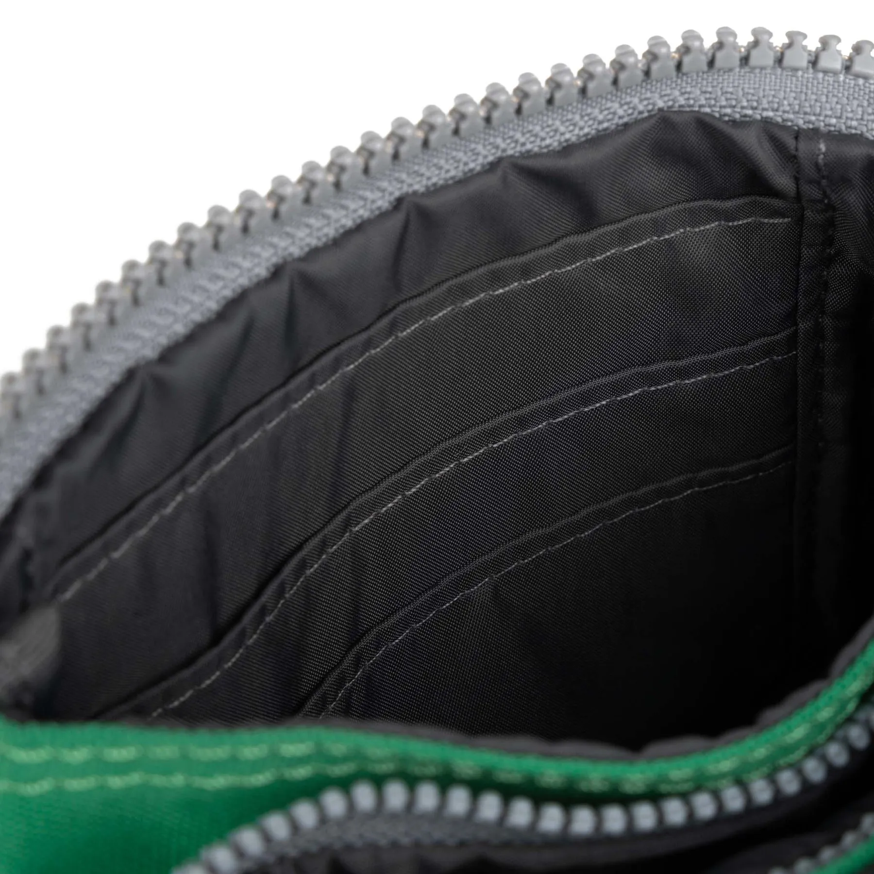 Roka Carnaby Mountain Green Recycled Canvas